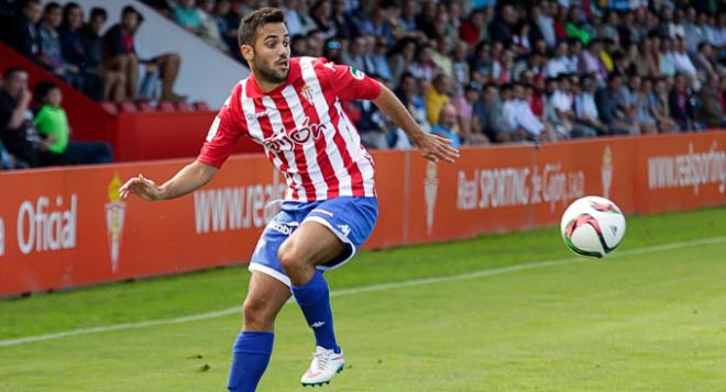 Juan Mera, en un partido en Mareo. (FOTO: Rodrigo Medina).