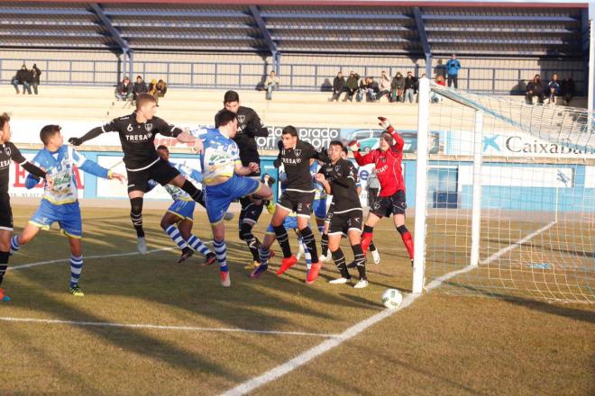 Una imagen del encuentro entre la Arandina y el Lealtad (Foto: ArandinaCF).