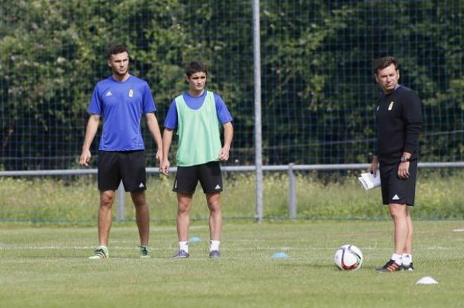 Imagen de un entrenamiento del filial azul (Foto: Real Oviedo).