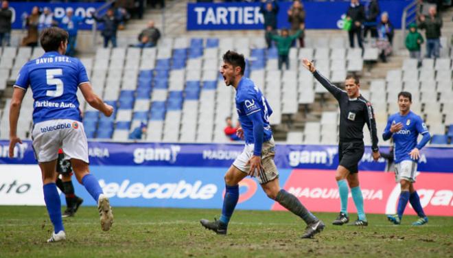 Costas celebra su gol ante el Mallorca (Foto: Lorena Francos).