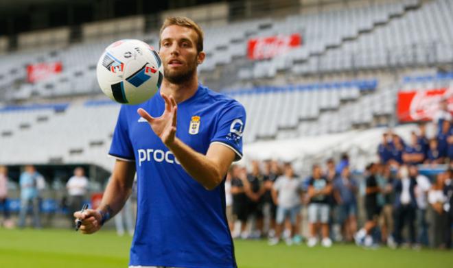 Michu, en su presentación con el Real Oviedo en 2016 (Foto: Lorena Francos).