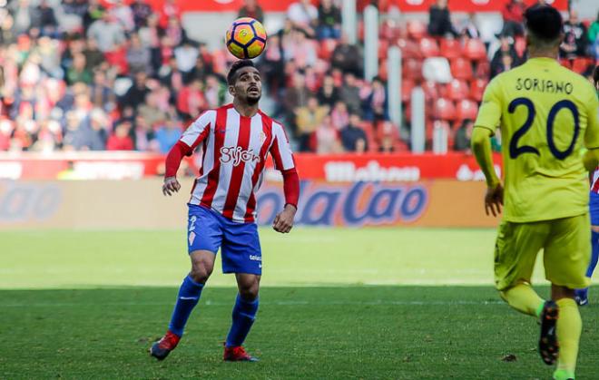 Douglas en su etapa como jugador del Sporting.