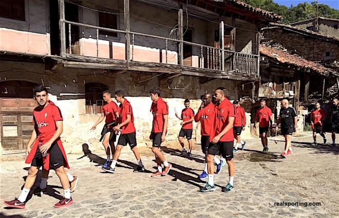 El equipo al inicio de la ruta (Foto: RSG)