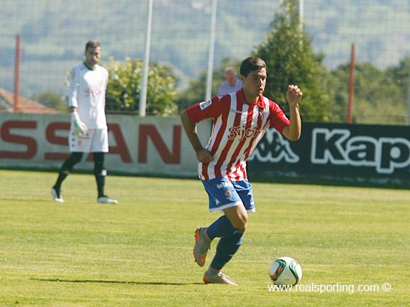 Álvaro Bustos, se va cedido al Mirandés (Foto: RSG)