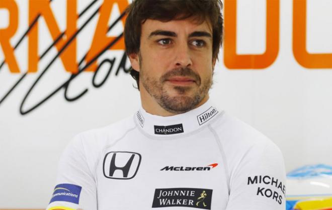 Alonso, durante un gran premio (Foto: McLaren).