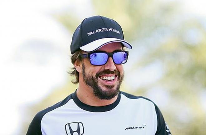 Alonso durante una Gran Premio (Foto: EFE).