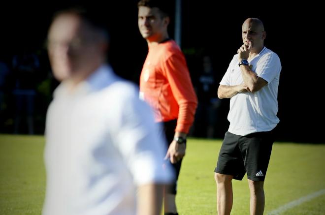 Javi Rozada en un entrenamiento en El Requexón (Foto: RealOviedo).