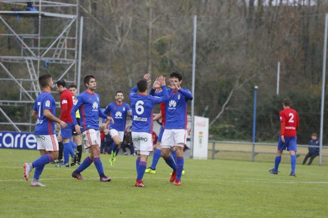 Los jugadores del Vetusta celebran uno de los goles conseguidos ante el Condal (Foto: RealOviedo).