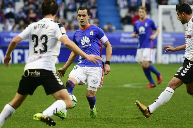 Linares, durante el Real Oviedo-Albacete (Foto: Laura Caraduje).