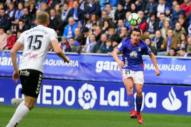 Saúl Berjón, durante el Oviedo-Albacete (Foto: Laura Caraduje).