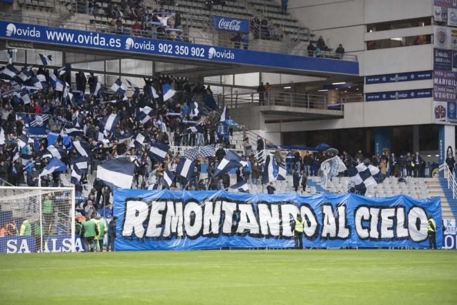 La afición del Real Oviedo, en el Carlos Tartiere (Foto: Laura Caraduje).