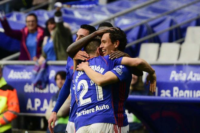 Jugadores del Oviedo celebran un gol esta temporada (Foto: Laura Caraduje).