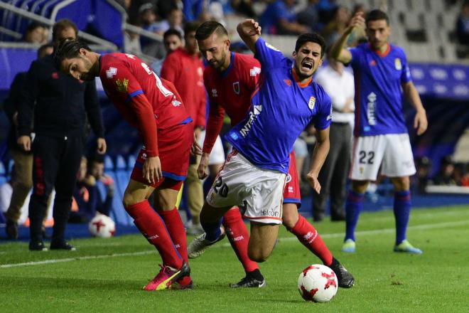 Cotugno en una acción del partido ante el Numancia (Foto: Laura Caraduje).