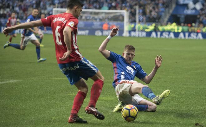 Mossa, en un lance del derbi asturiano (Foto: Laura Caraduje).