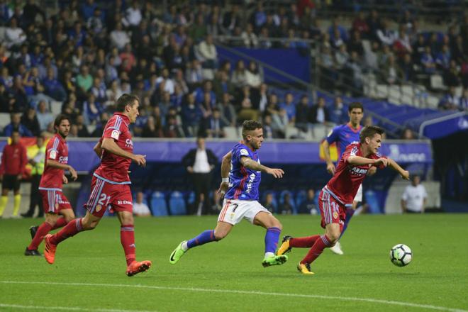 Duelo de la pasada temporada entre el Real Oviedo y el Zaragoza en el Tartiere (Foto: Laura Caraduje).