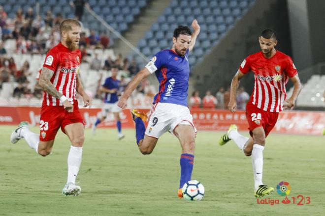 Toché, en una acción del encuentro ante el Almería (Foto: LaLiga).