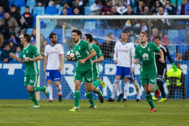 Toché celebra el gol en La Romareda (Foto: Daniel Marzo).