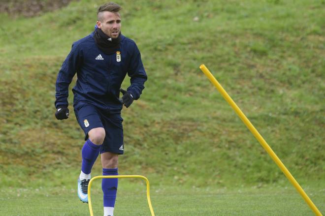 Aarón en un entrenamiento esta temporada (Foto: Laura Caraduje).