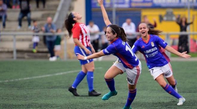 Isina, durante un partido del Oviedo esta temporada (Foto: ROF).