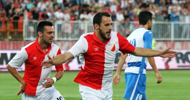 Filip Malbasic celebra un gol con la Vojvodina.