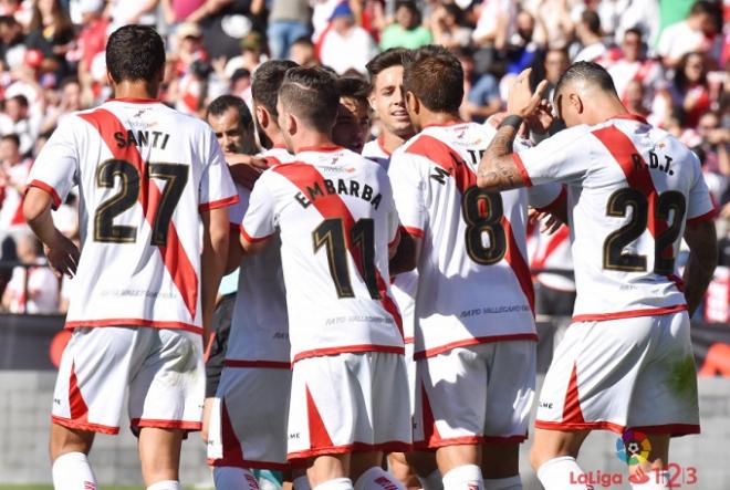 Jugadores del Rayo celebran un tanto (Foto: LaLiga).