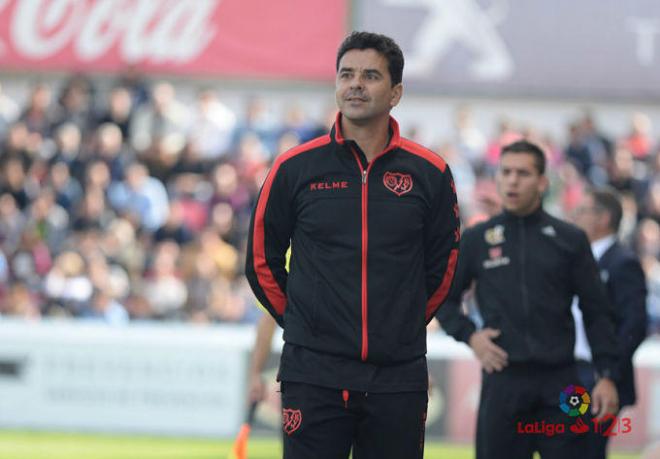 Míchel durante un partido del Rayo (Foto: LaLiga).