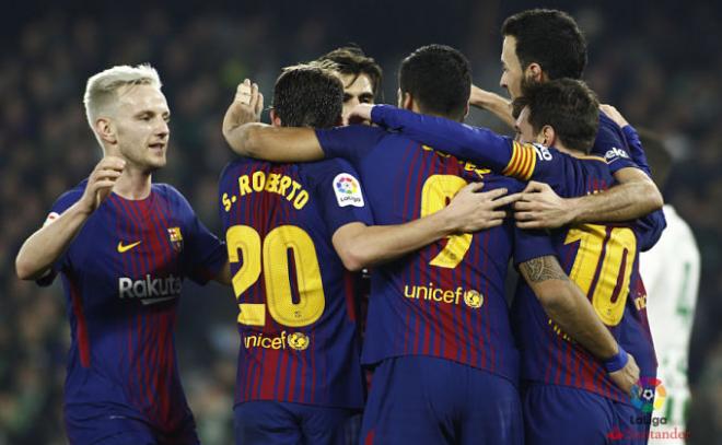 Los jugadores del Barcelona celebran uno de los goles ante el Betis (Foto: LaLiga).