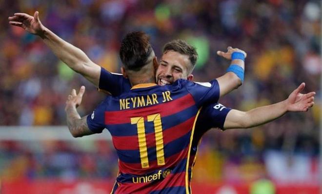 Jordi Alba y Neymar celebran un gol con el Barça.
