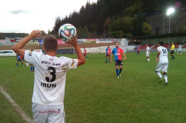 El Balmaseda noqueó al Erandio por 3-0. FOTO:pasiontxuribeltz