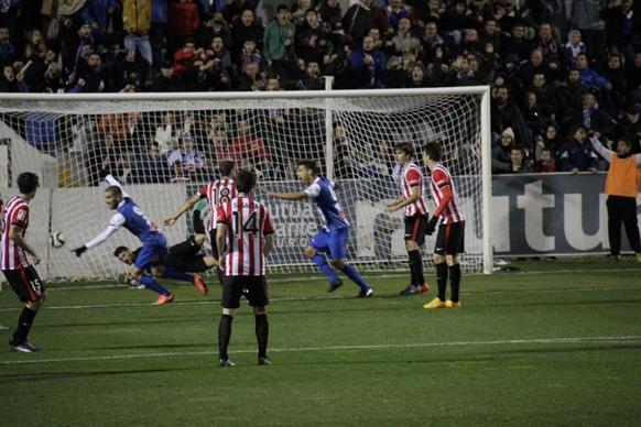 Herrerín recibió un gol de Ferrón. FOTO:athletic