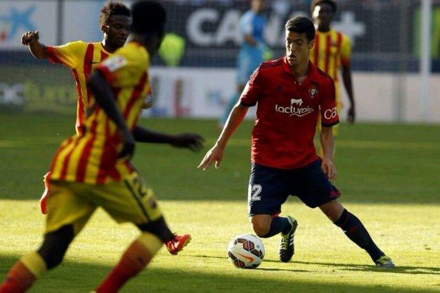 Mikel Merino comanda la medular de Osasuna.