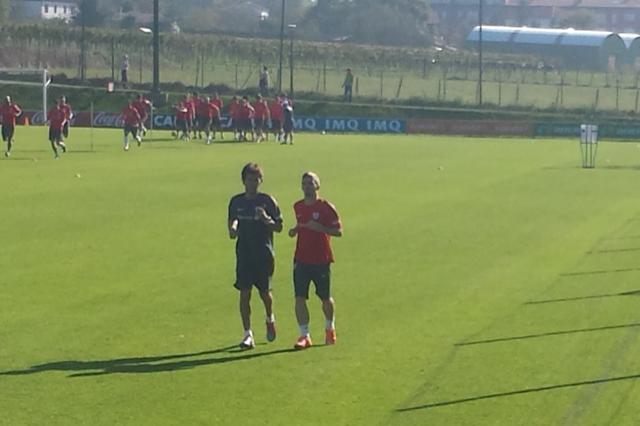 Muniain trotó con Xabi Clemente en la matinal de Lezama.