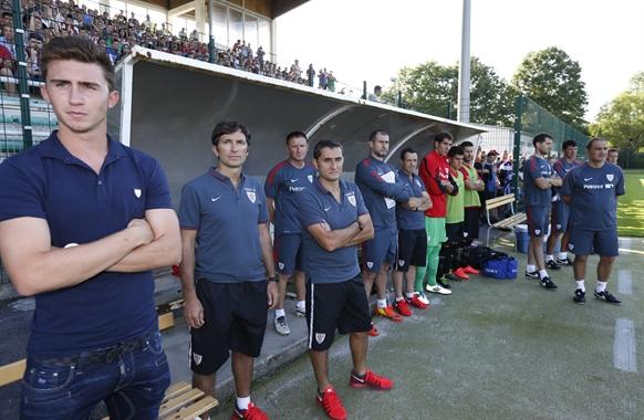 Laporte y Valverde en el estadio Didier Deschamps en agosto de 2014.