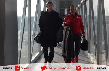 Urrutia y Aspiazu en la terminal (Foto: Twitter Athletic).