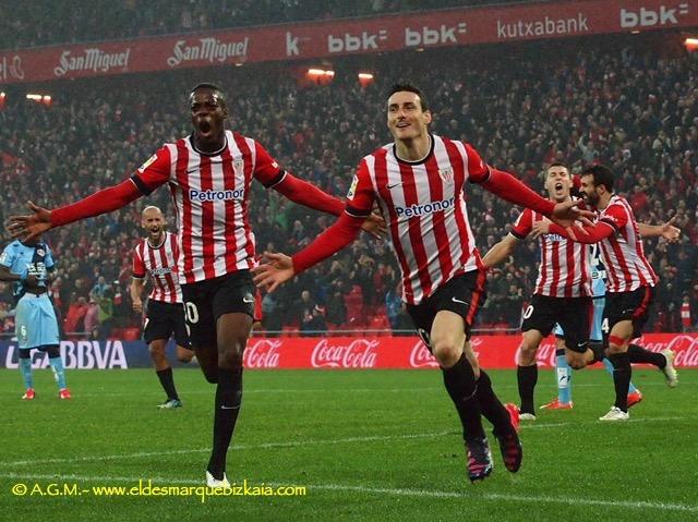 Aduriz celebra su noveno gol en Liga.