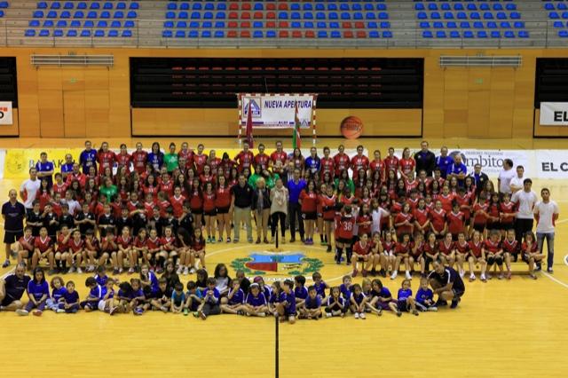 El Zuazo presentó a todos sus equipos (Foto: Javier Alonso).