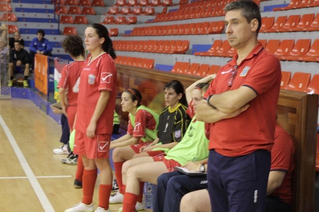 José Andrés Muñoz y su equipo buscarán la segunda victoria del curso.