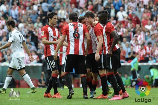 El Athletic celebra el gol de Laporte.