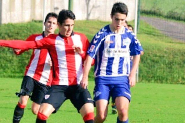 Aitor Ruiz en su etapa en el Alavés Juvenil.