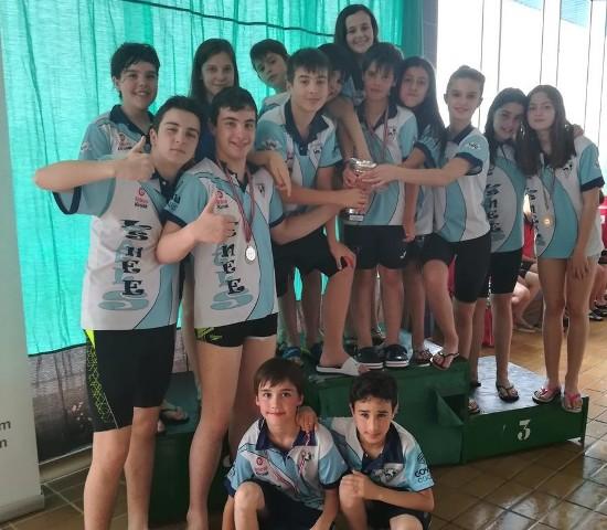 Los escolares de Los Ángeles brillaron en el Trofeo de Sestao.