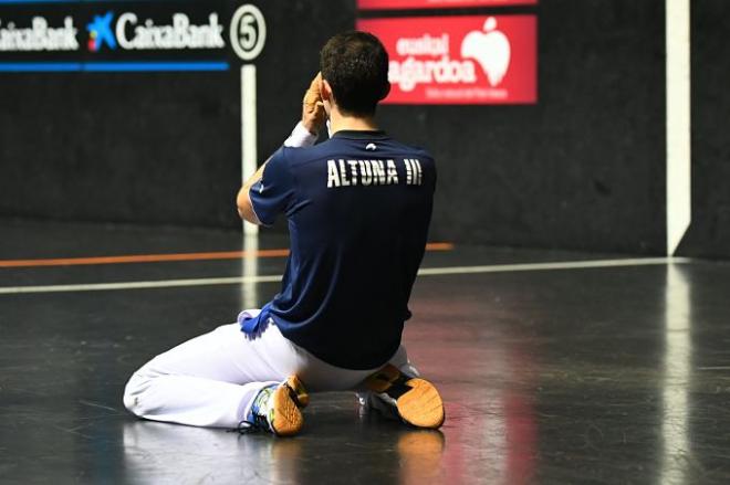 Jokin Altuna estalla el domingo en Bilbao (Foto Aspe).