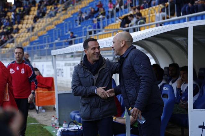 Claudio, con el entrenador de La Hoya.