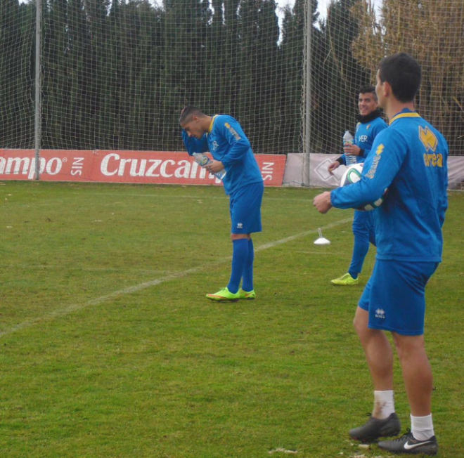 El futbolista se ejercitó en la sesión del viernes (Foto: cadizcf.com).