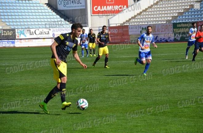 El onubense volvió a hacer un golazo (foto:cadizcf.com).