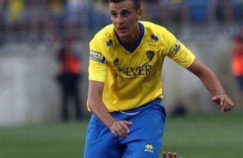 Juan Villar, durante un partido con el Cádiz CF.