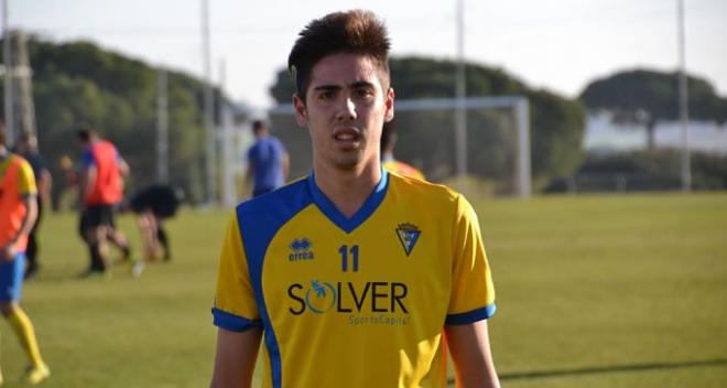 Pepe Castaño, con la camiseta del Cádiz CF. (FOTO: Cádiz CF)