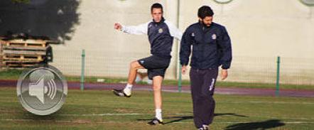 Imagen del futbolista en un entrenamiento con los xerecistas.