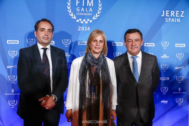 Saldaña, Pelayo y Loaiza, antes del inicio de la Gala.