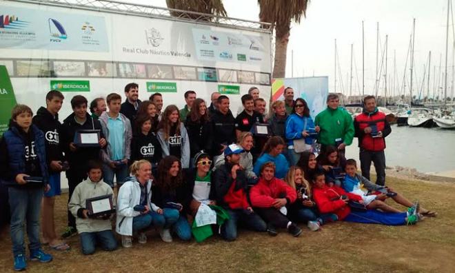 Los representantes andaluces posan tras la prueba.