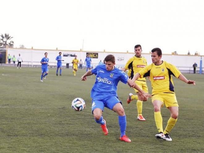 Guadalcacín y San Juan firmaron un empate. (Foto: Cristo García).